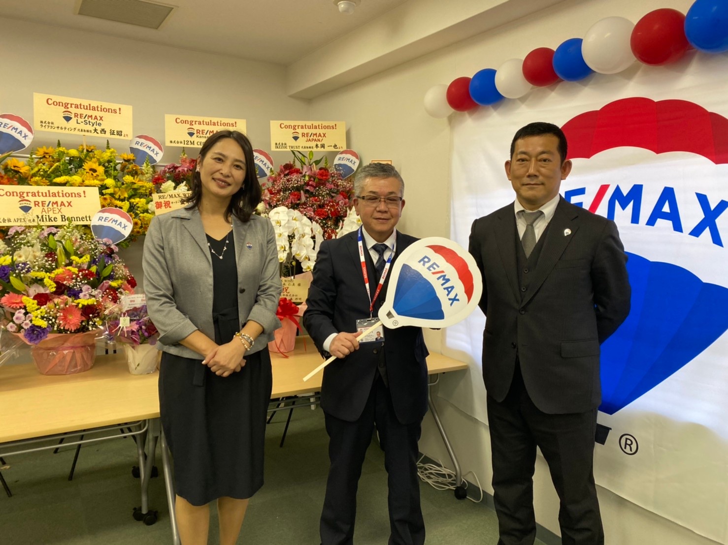 オープニングセレモニーを祝って頂きました。