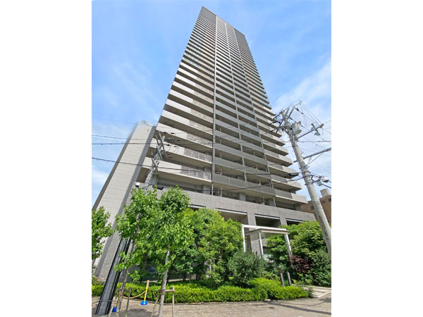 【中古マンション】ローレルタワー梅田